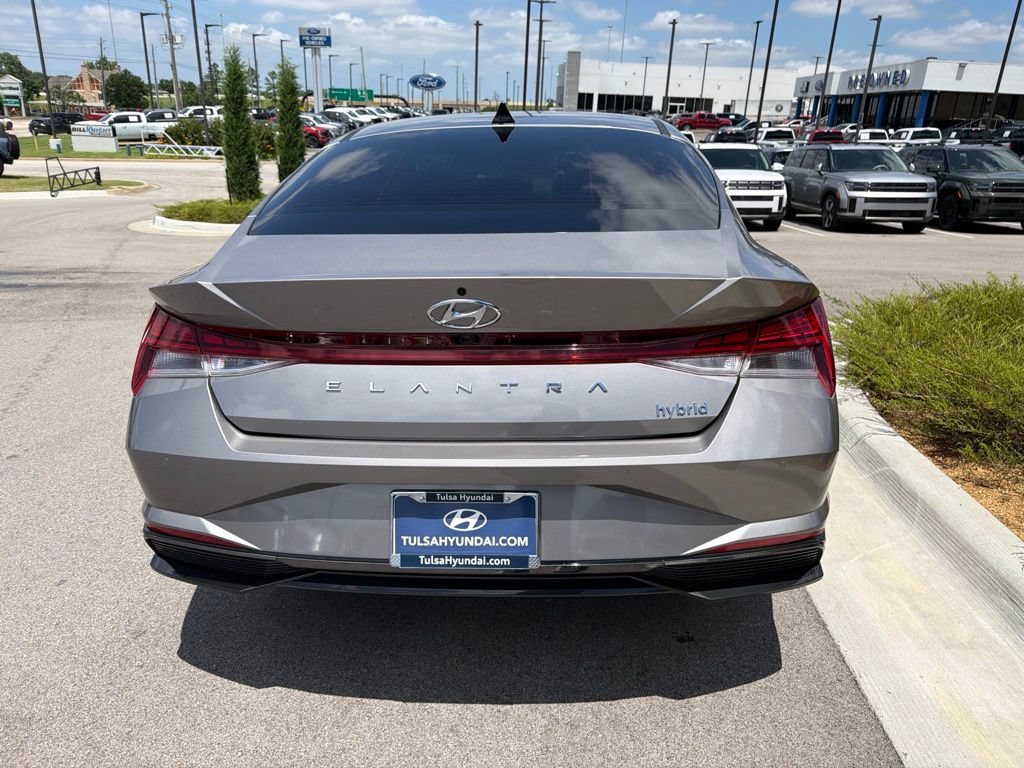 Certified 2023 Hyundai Elantra Limited w/ Cargo Package FWD image 7