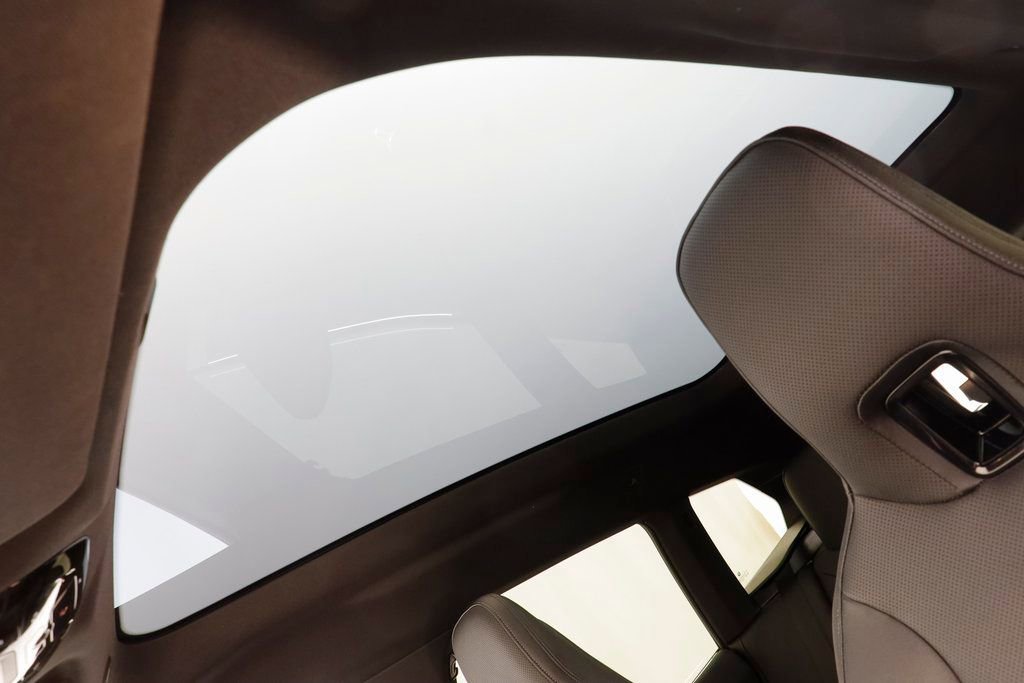 Used 2025 BMW iX xDrive50 image 14