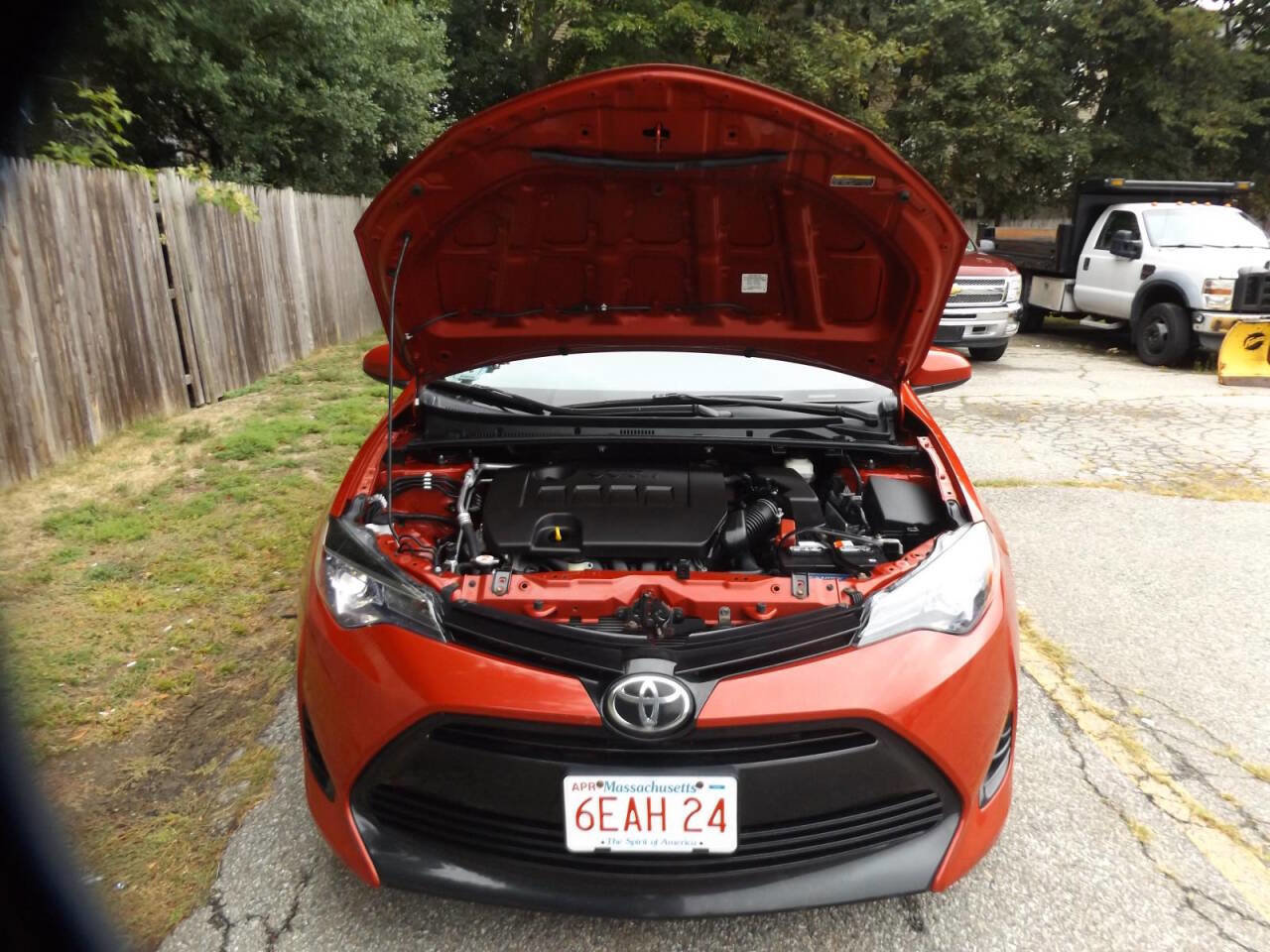 Used 2017 Toyota Corolla LE image 11
