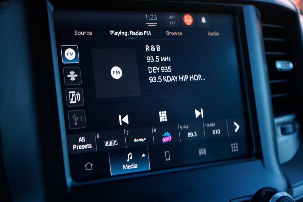 Used 2024 RAM 2500 Tradesman w/ Chrome Appearance Group image 27