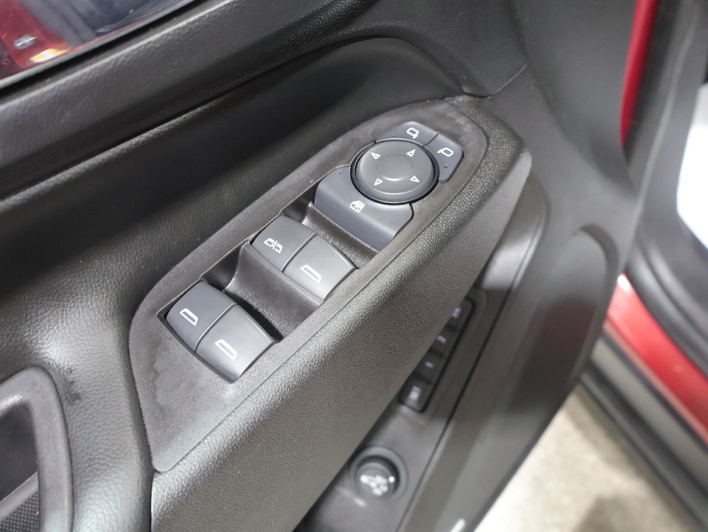 Used 2019 Chevrolet Equinox Premier AWD/4WD image 6