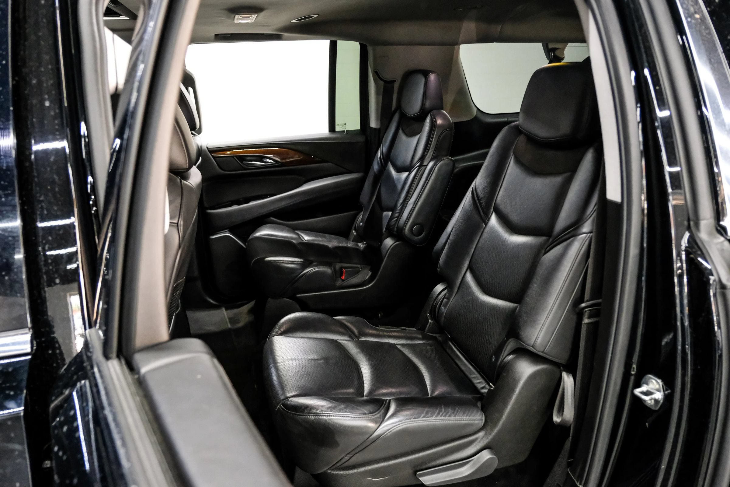 Used 2020 Cadillac Escalade ESV Luxury RWD image 47