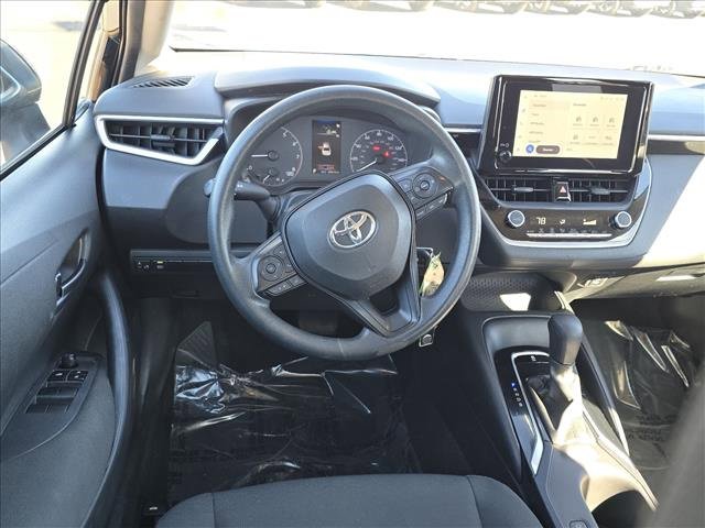Used 2023 Toyota Corolla LE image 11