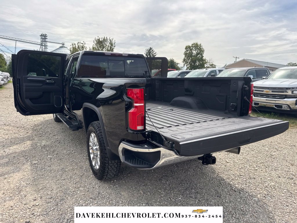 Used 2025 Chevrolet Silverado 3500 LTZ w/ LTZ Plus Package AWD/4WD image 40