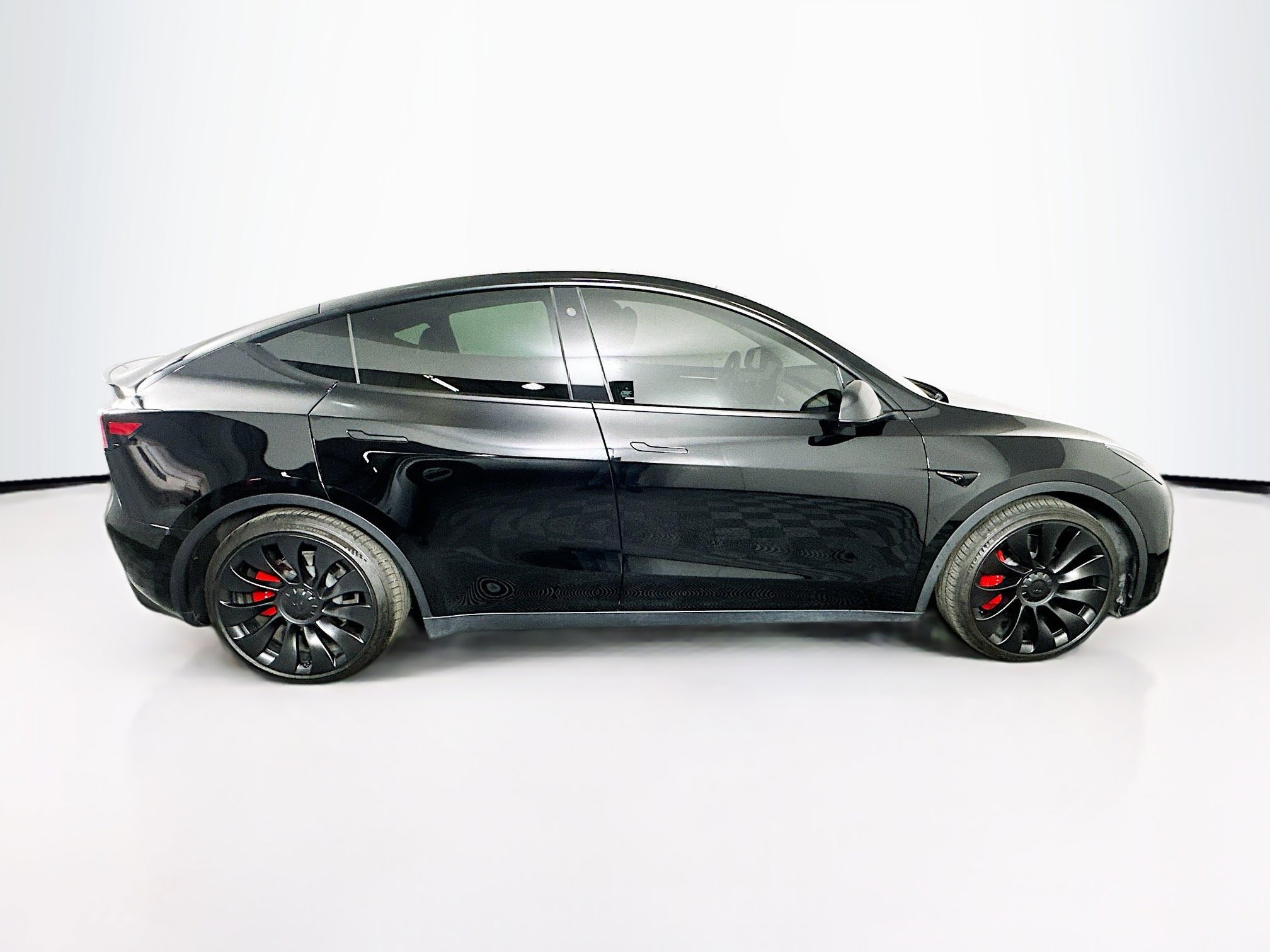 Used 2023 Tesla Model Y Performance image 10