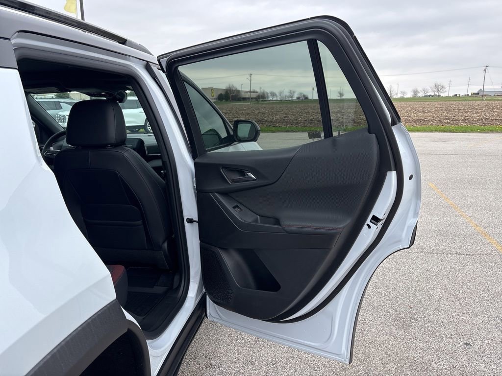 New 2026 Chevrolet Equinox RS image 16