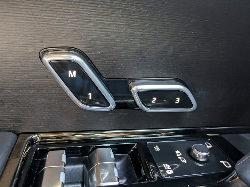 Used 2025 Land Rover Range Rover Sport Dynamic SE image 21