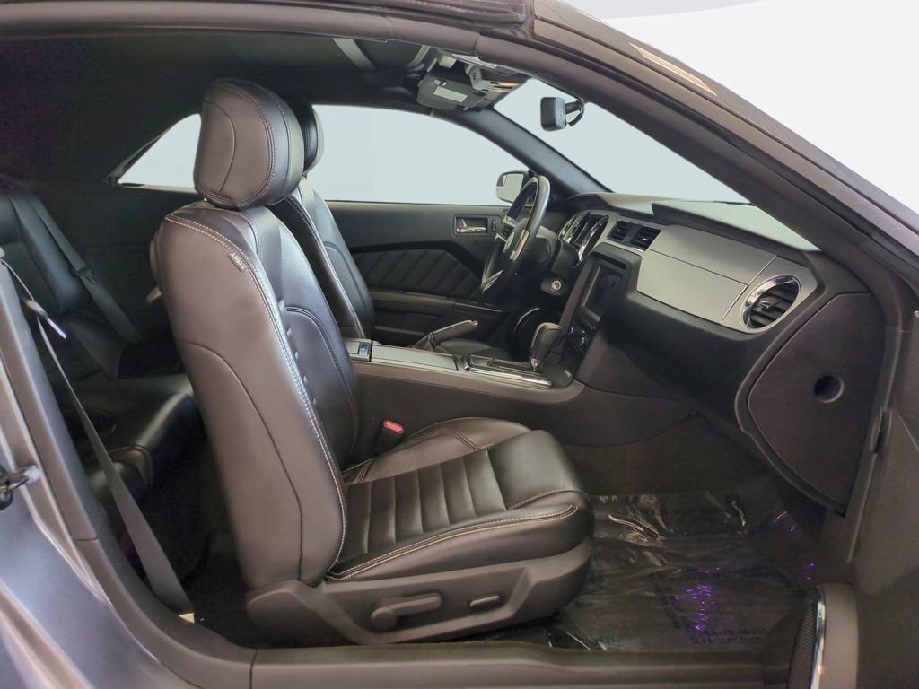 Used 2014 Ford Mustang GT Premium w/ Electronics Package RWD image 27