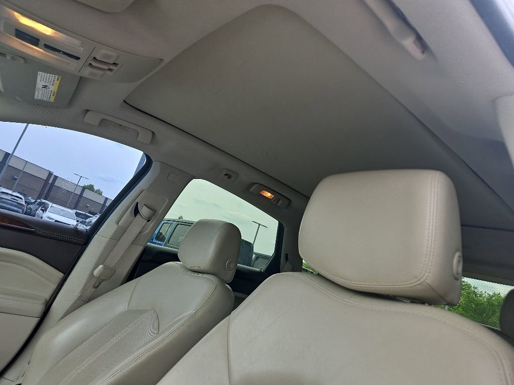 Used 2014 Cadillac SRX Luxury FWD image 16