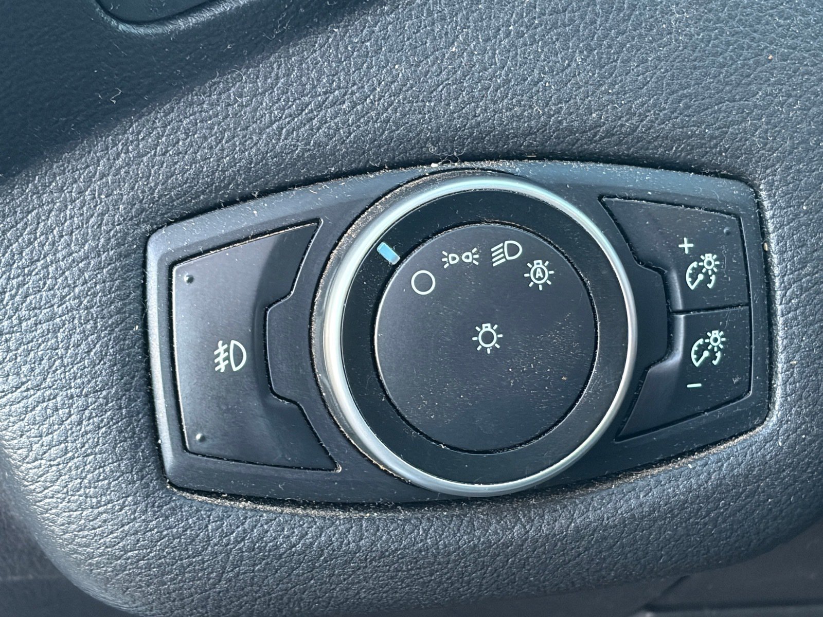 Used 2016 Ford Escape SE FWD image 8