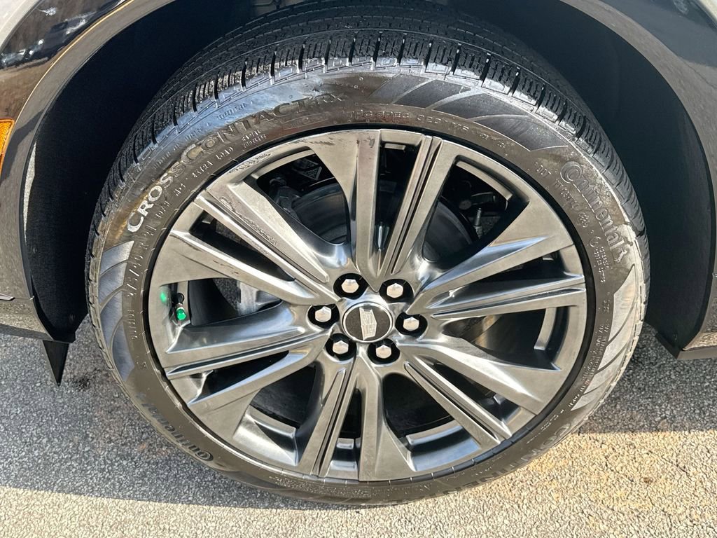 Used 2025 Cadillac Optiq Sport 2 image 12