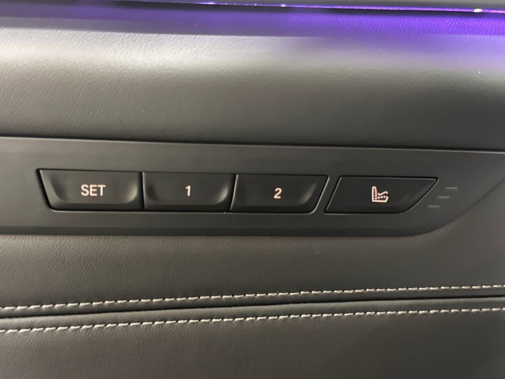 Used 2018 BMW 540i xDrive image 56