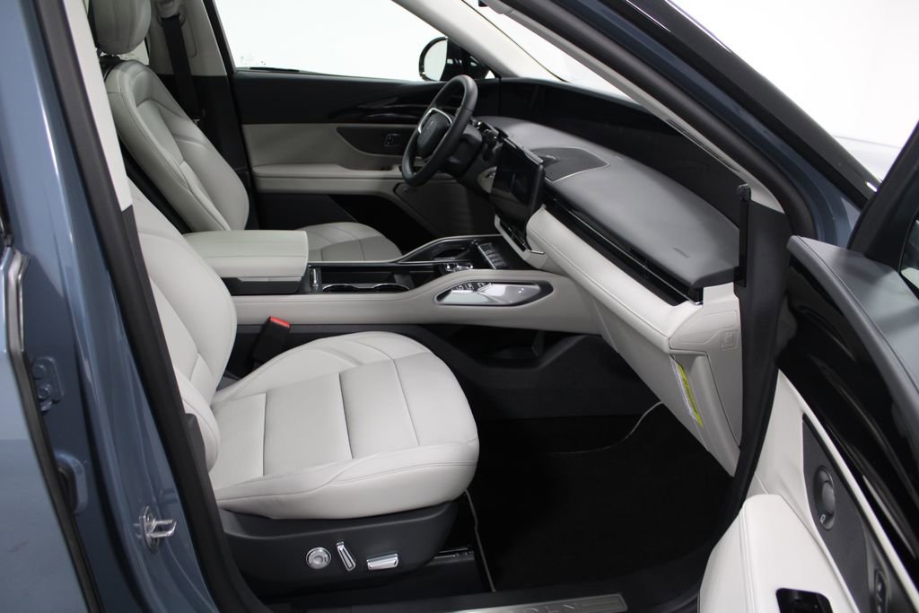 New 2026 Lincoln Nautilus Premier w/ Equipment Group 102A image 28