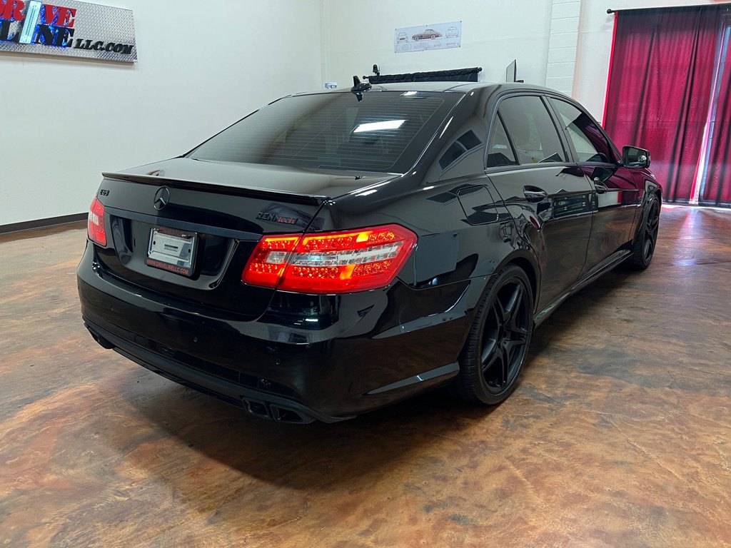 Used 2011 Mercedes-Benz E 63 AMG Sedan image 9
