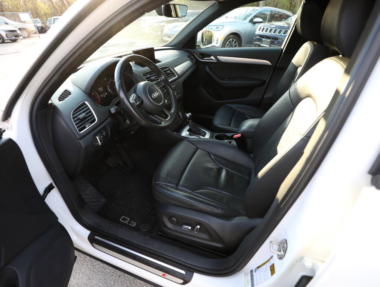 Used 2018 Audi Q3 2.0T Premium AWD/4WD image 19