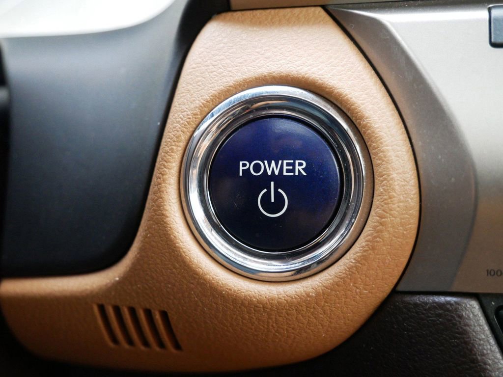 Used 2016 Lexus ES 300h w/ Premium Package w/Wood Trim image 28