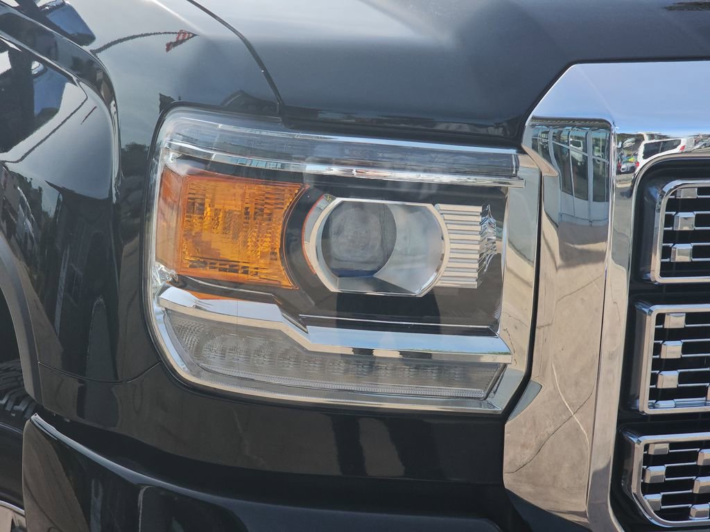 Used 2018 GMC Sierra 2500 Denali w/ Duramax Plus Package image 33