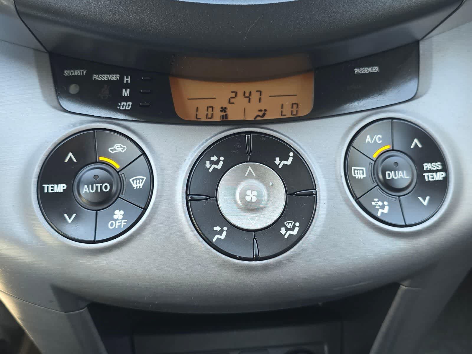 Used 2007 Toyota RAV4 Limited AWD/4WD image 13