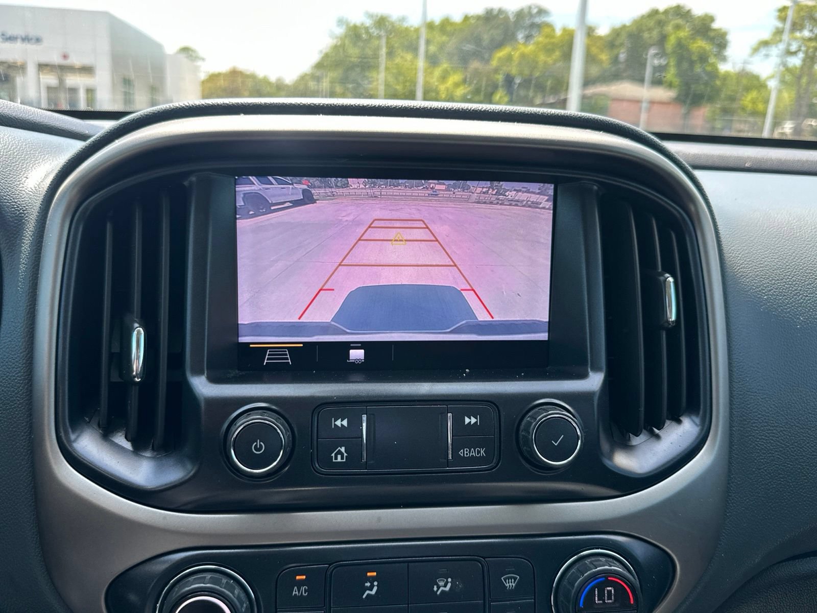 Used 2020 Chevrolet Colorado Z71 RWD image 11