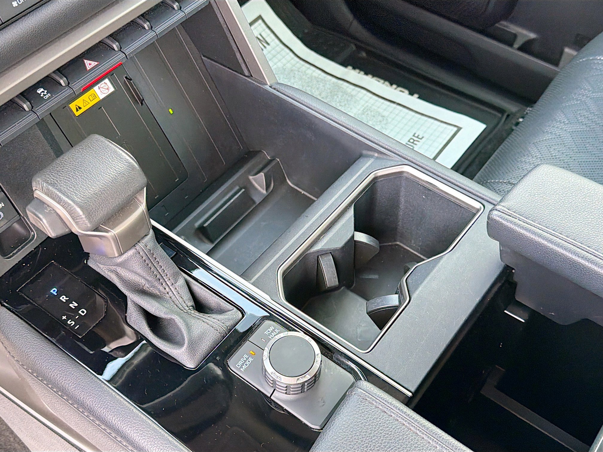 Used 2024 Toyota Tundra Limited w/ Power Package RWD image 27