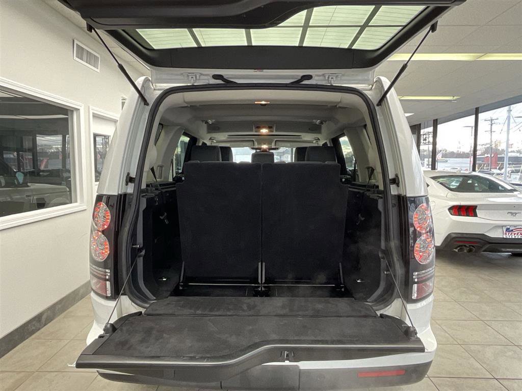 Used 2016 Land Rover LR4 HSE image 23