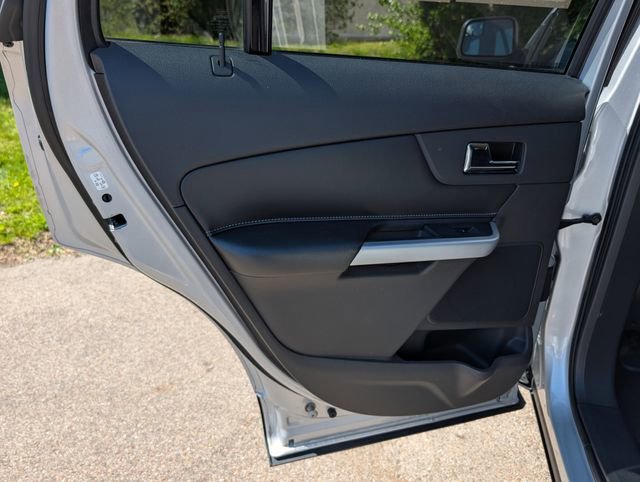 Used 2011 Ford Edge SE w/ 101A Rapid Spec Order Code FWD image 27
