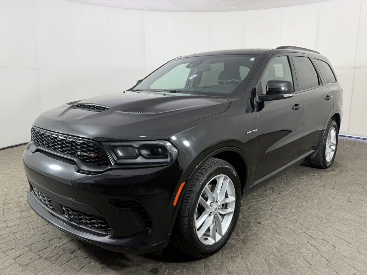 Used 2025 Dodge Durango R/T AWD/4WD image 3