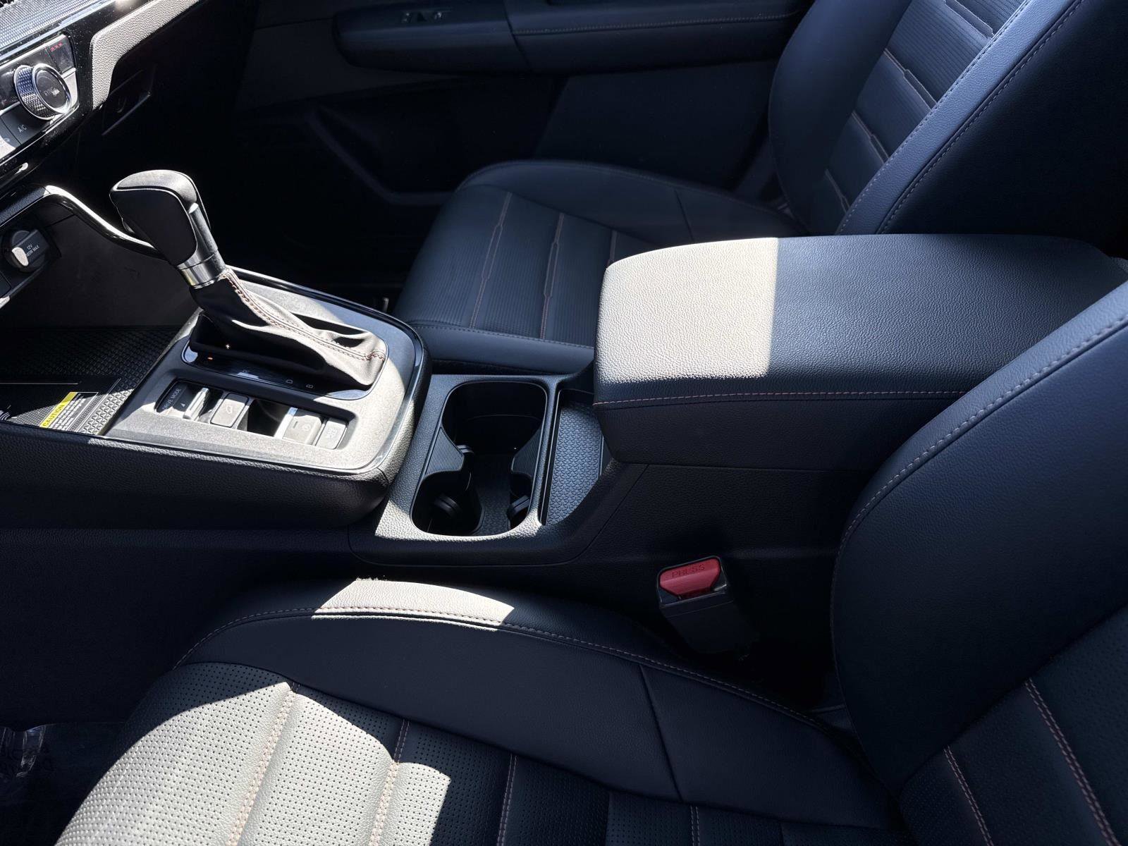 Used 2023 Honda CR-V Sport Touring image 17