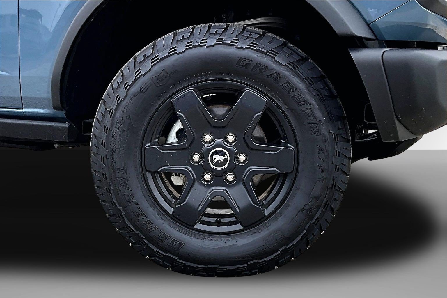 Used 2024 Ford Bronco Black Diamond AWD/4WD image 9