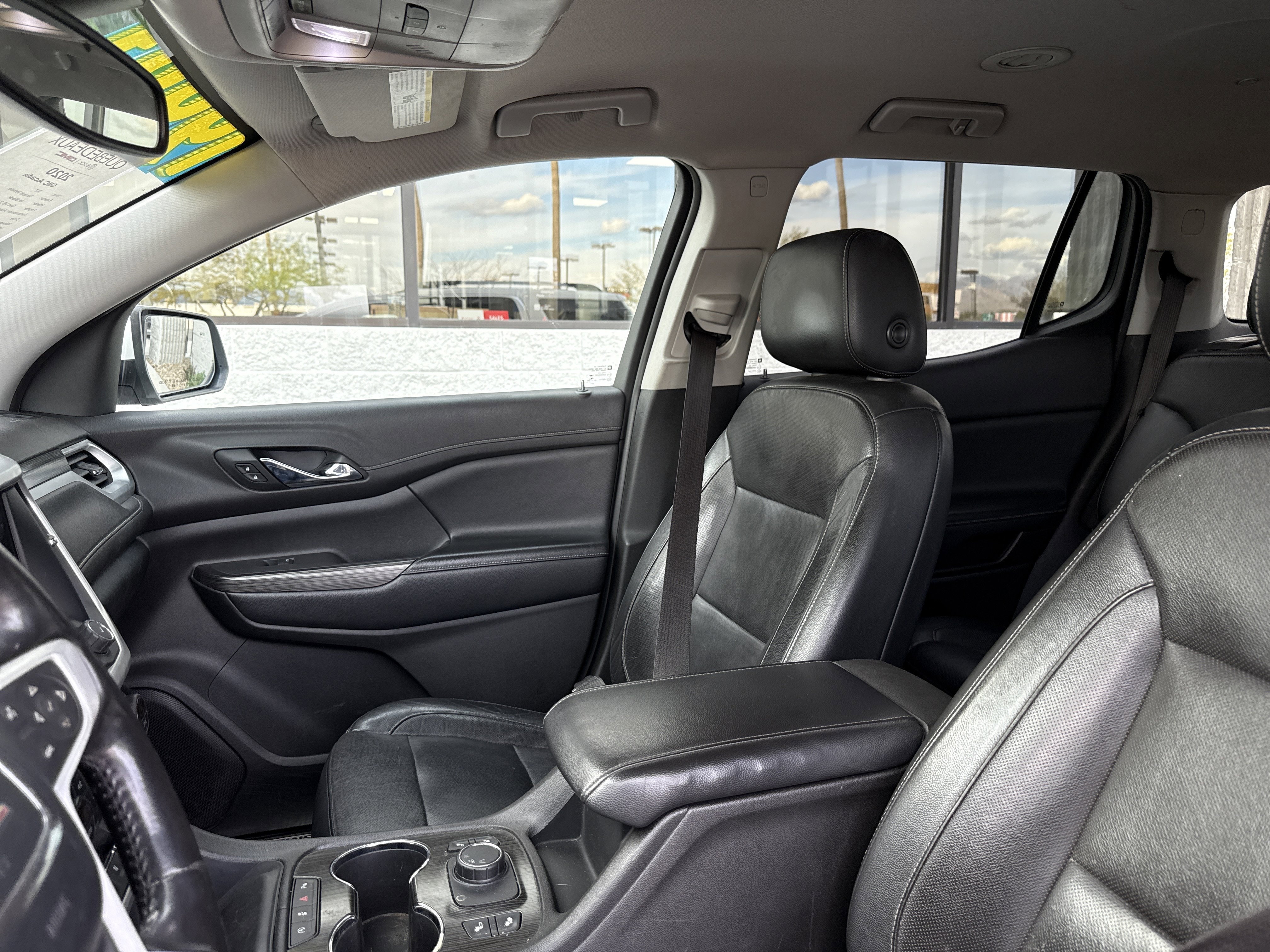 Used 2020 GMC Acadia SLT image 25