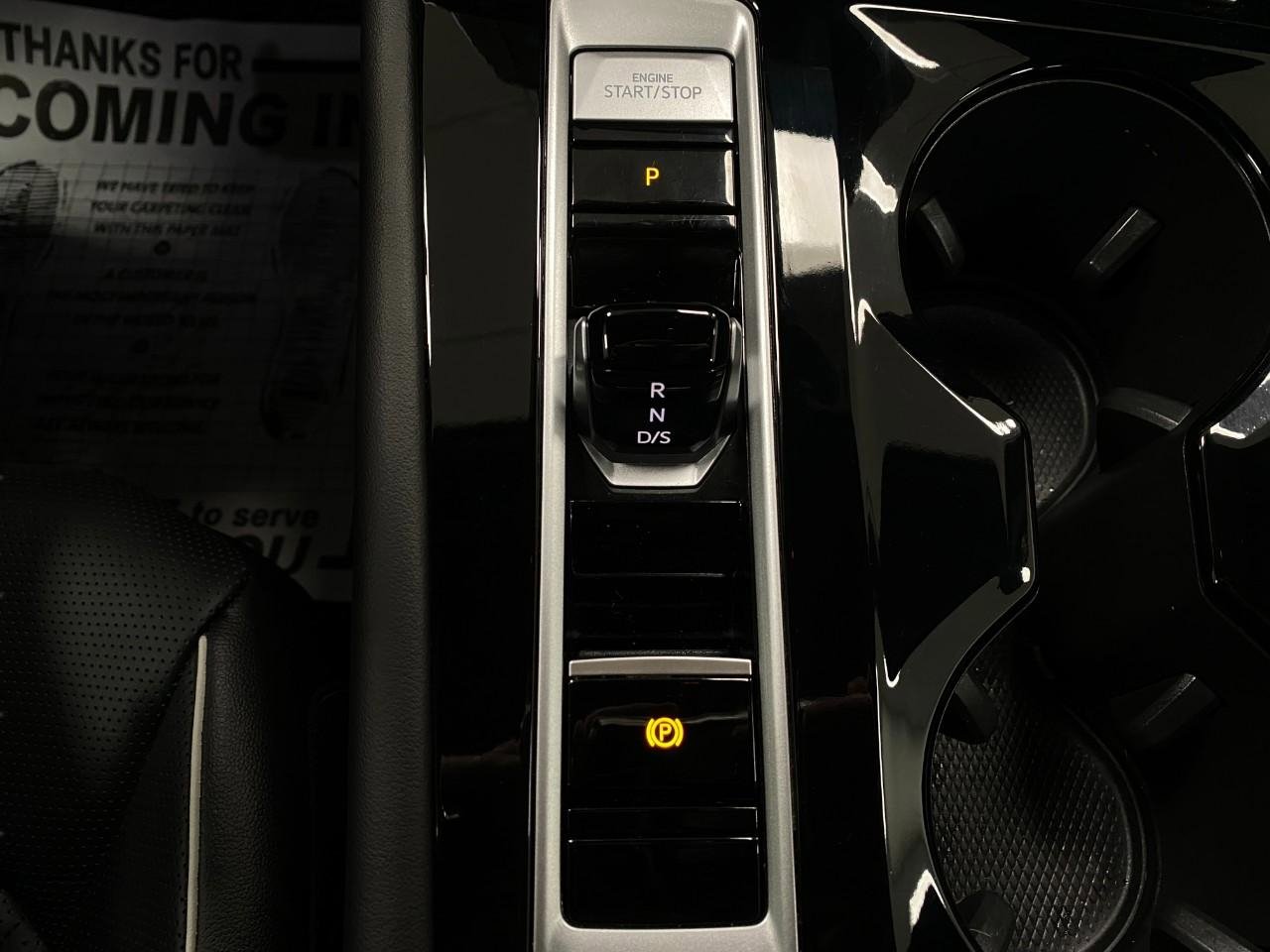 Used 2024 Volkswagen Atlas Cross Sport SEL Premium R-Line image 28