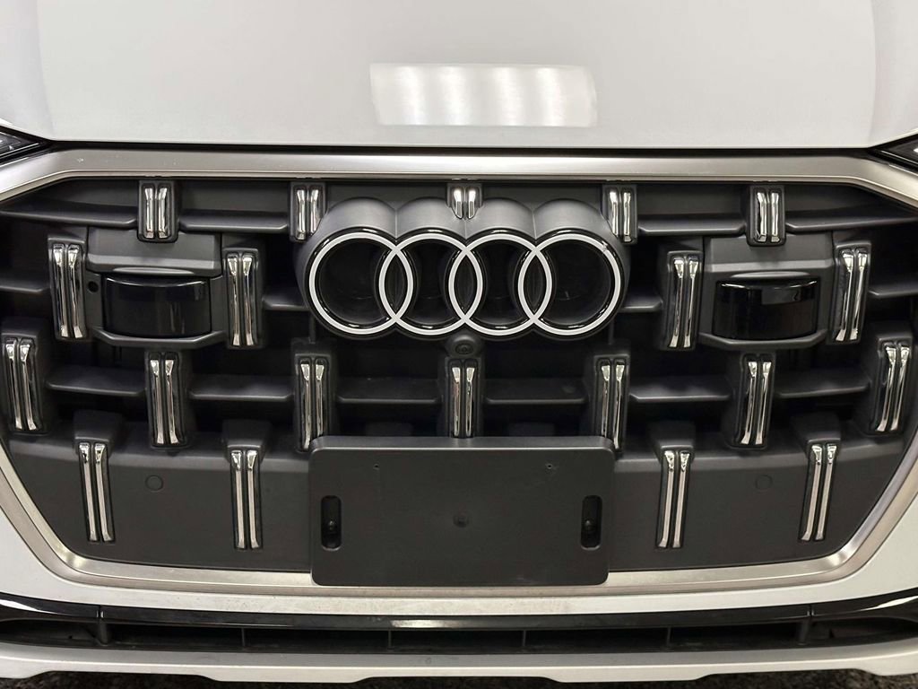 Used 2025 Audi Q7 3.0T Prestige w/ Prestige Package image 7