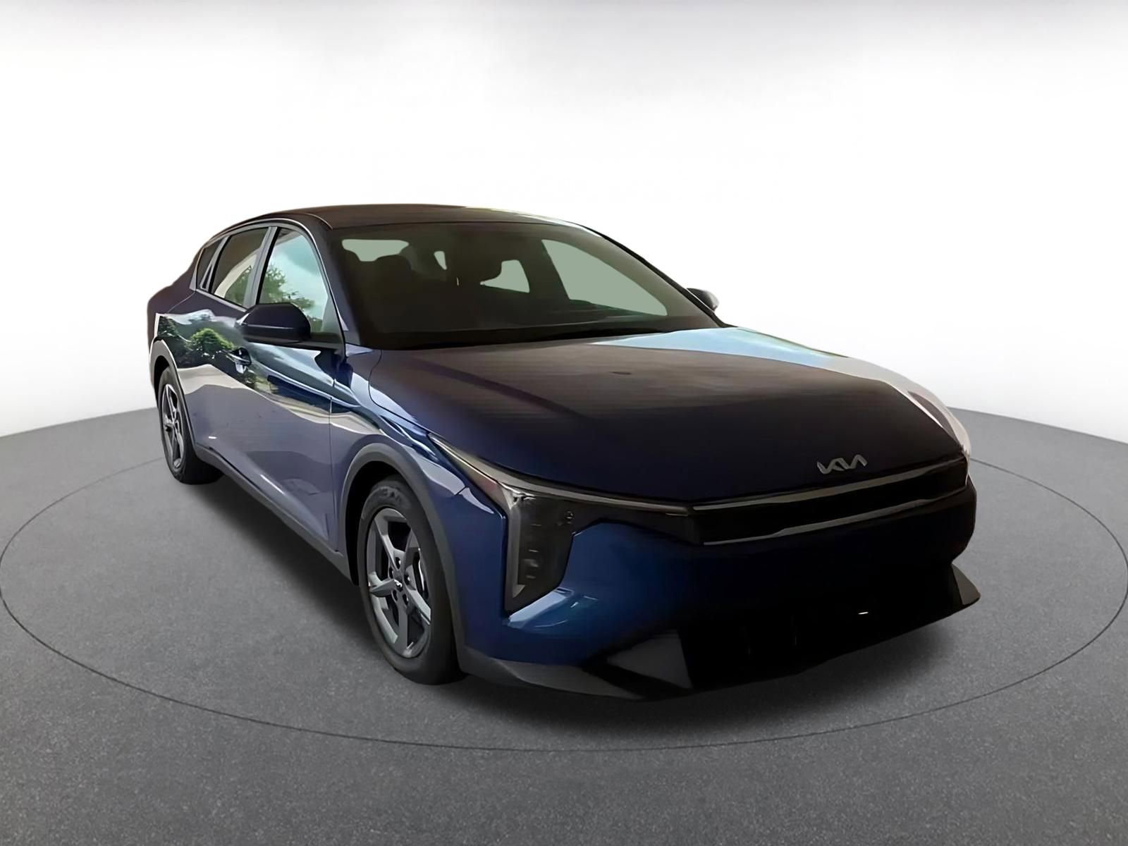 Used 2025 Kia K4 FWD image 3