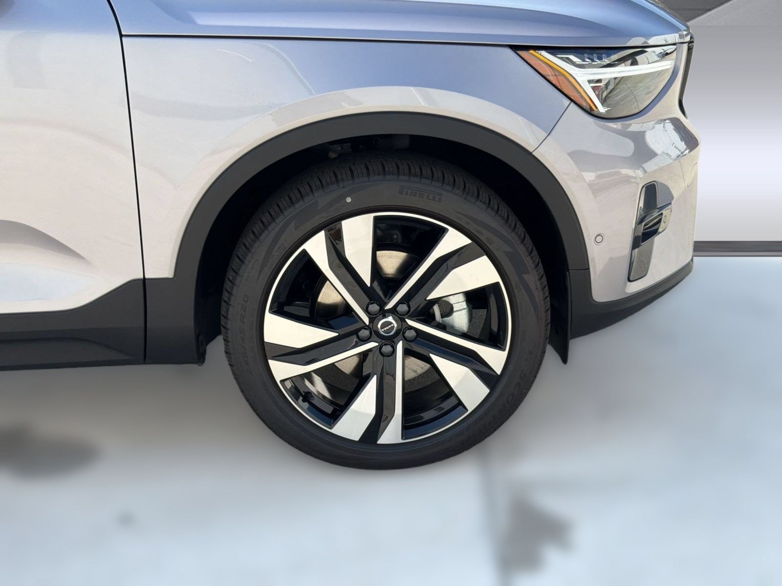 New 2026 Volvo XC40 B5 Ultra w/ Climate Package AWD/4WD image 12