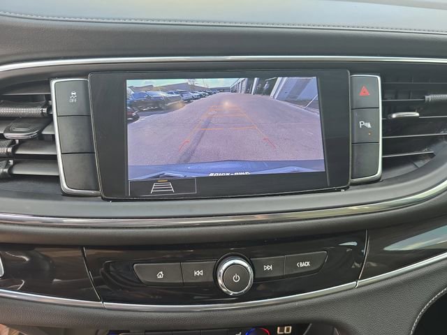 Used 2020 Buick Enclave Essence image 23