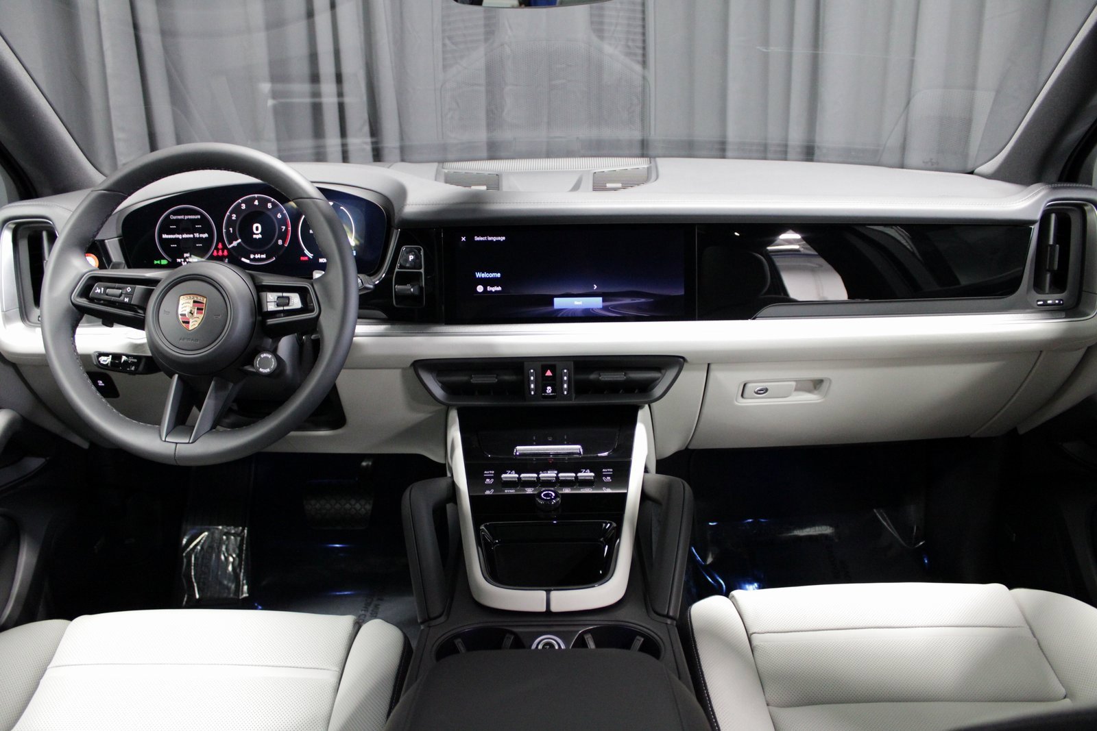 New 2026 Porsche Cayenne image 23