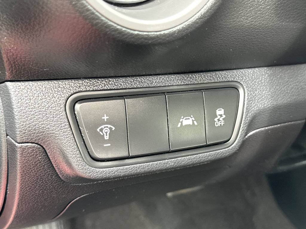 Used 2019 Kia Forte LXS FWD image 25