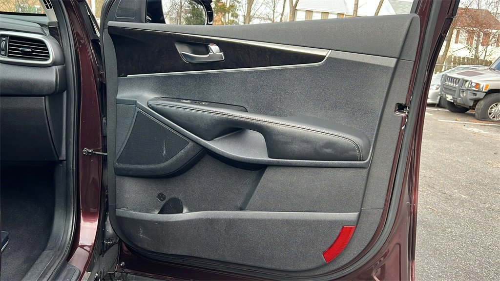 Used 2016 Kia Sorento LX image 10