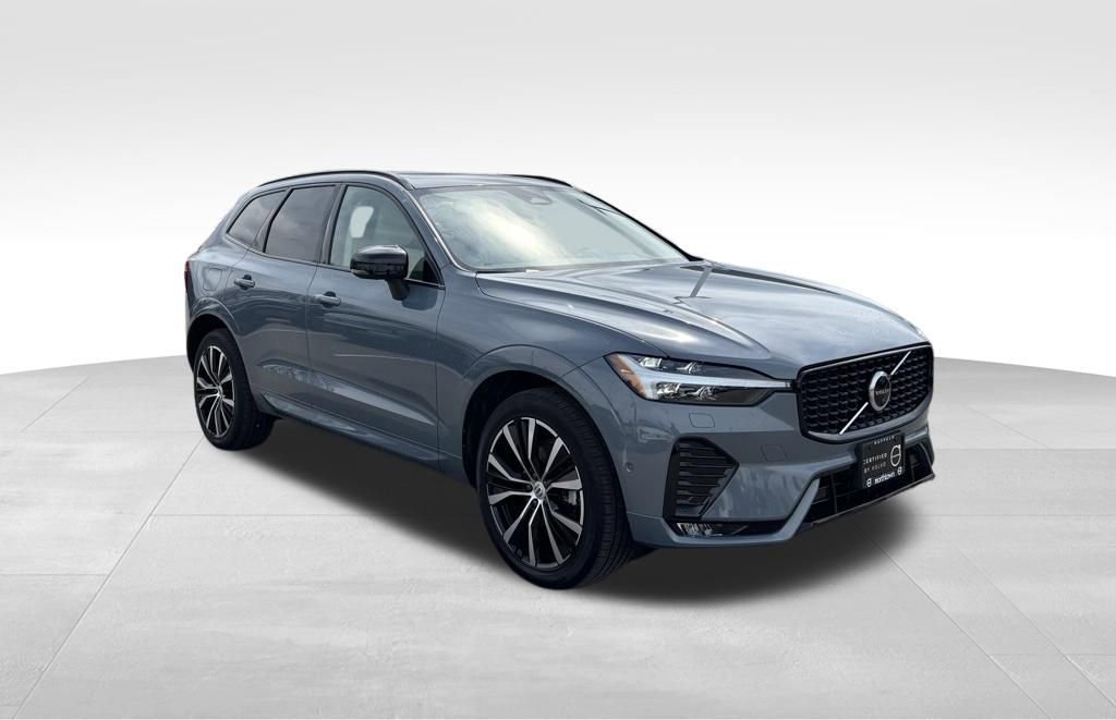 Used 2023 Volvo XC60 B5 Plus w/ Climate Package AWD/4WD image 35
