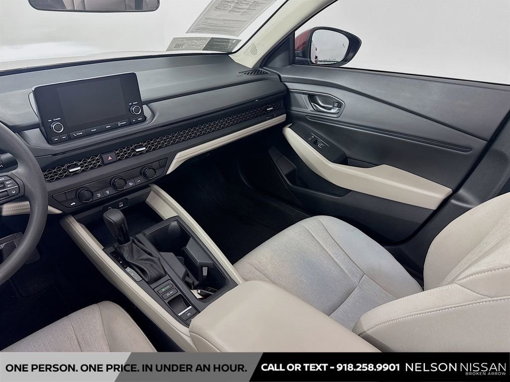 Used 2024 Honda Accord EX image 22