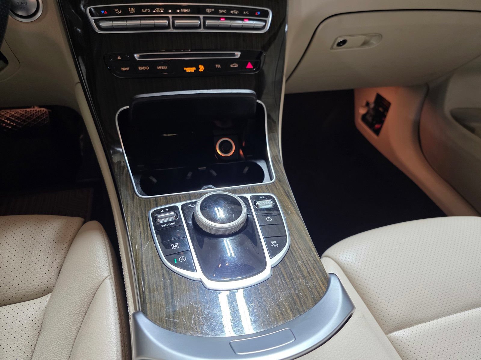 Used 2019 Mercedes-Benz GLC 300 image 17