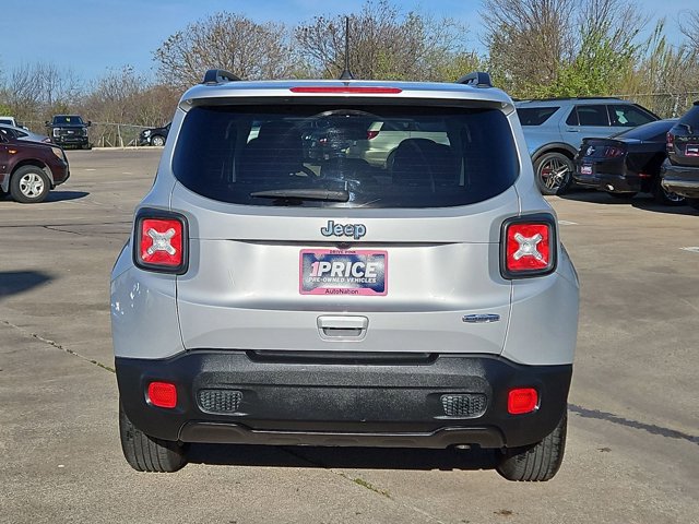 Used 2021 Jeep Renegade Latitude w/ Sun & Sound Group image 7