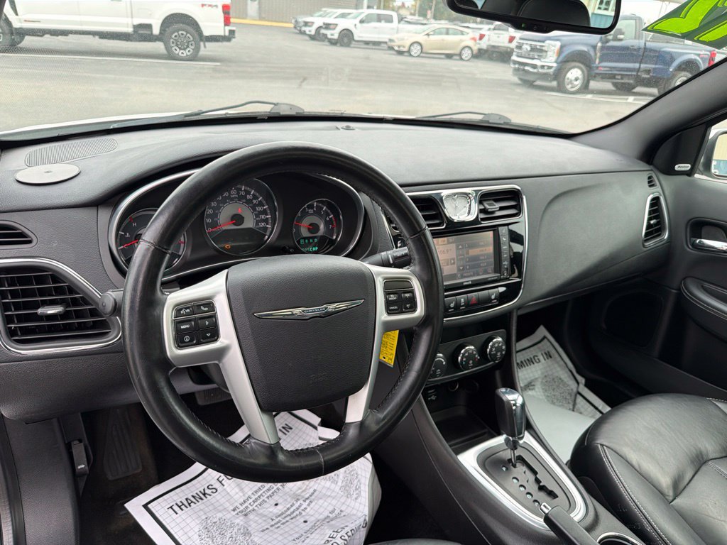 Used 2012 Chrysler 200 Limited FWD image 11
