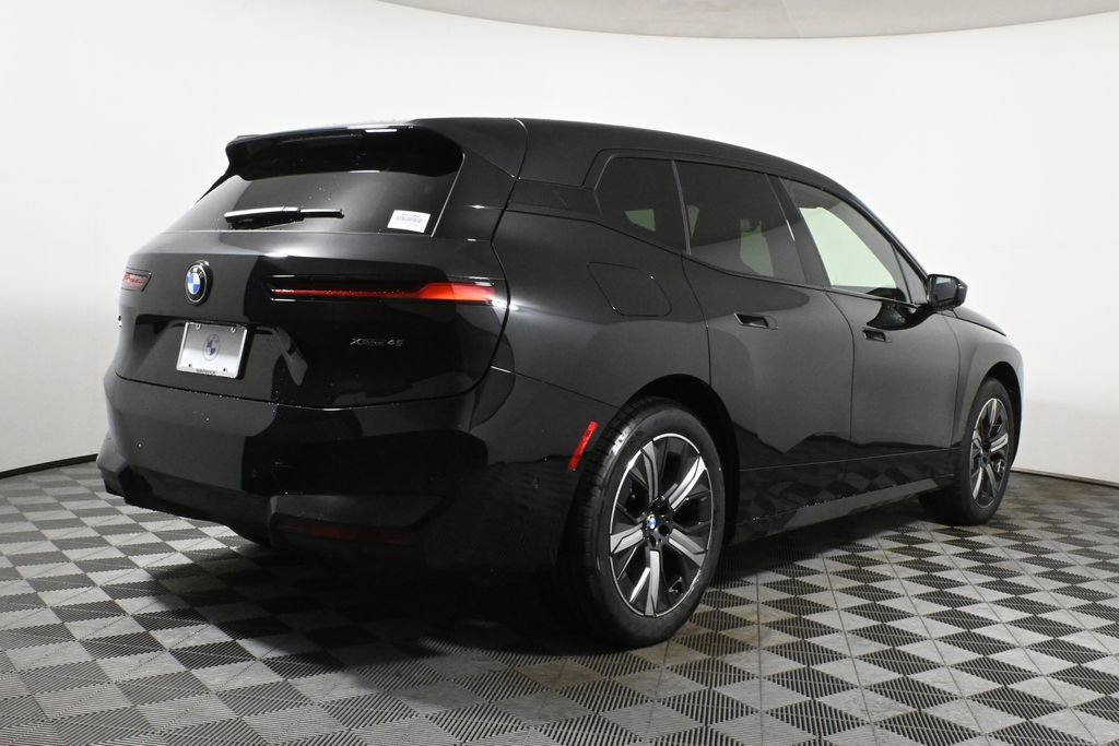 Used 2026 BMW iX xDrive45 w/ Premium Package AWD/4WD image 7