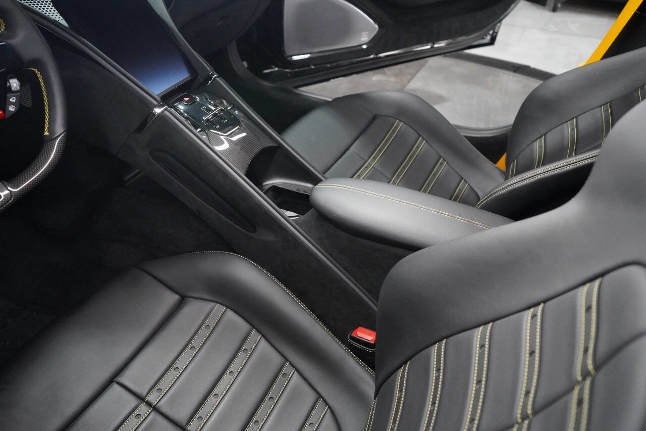 Used 2023 Ferrari Roma RWD image 87