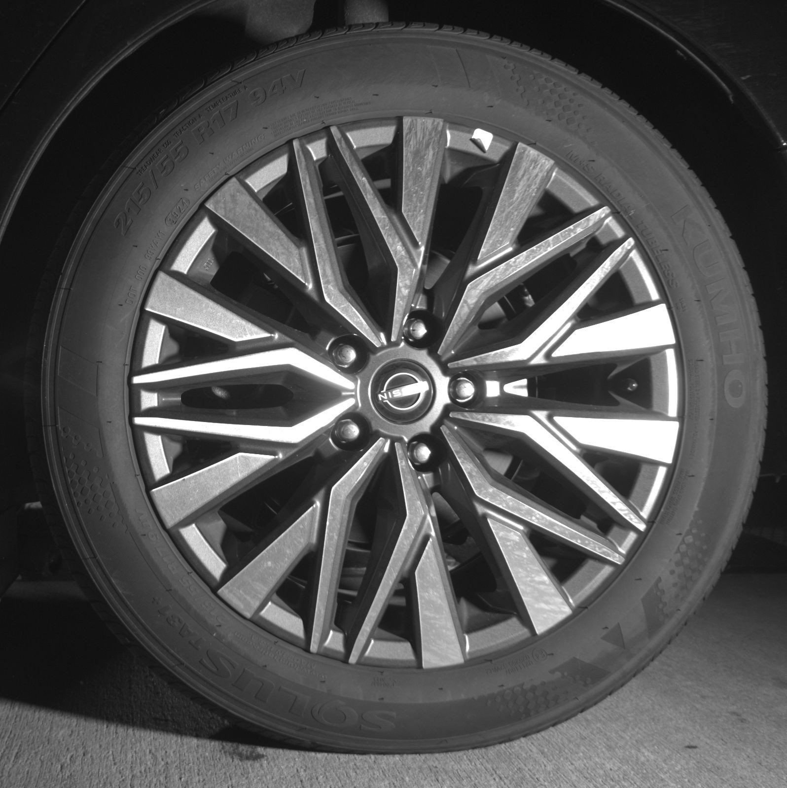 Used 2025 Nissan Altima 2.5 SV FWD image 17