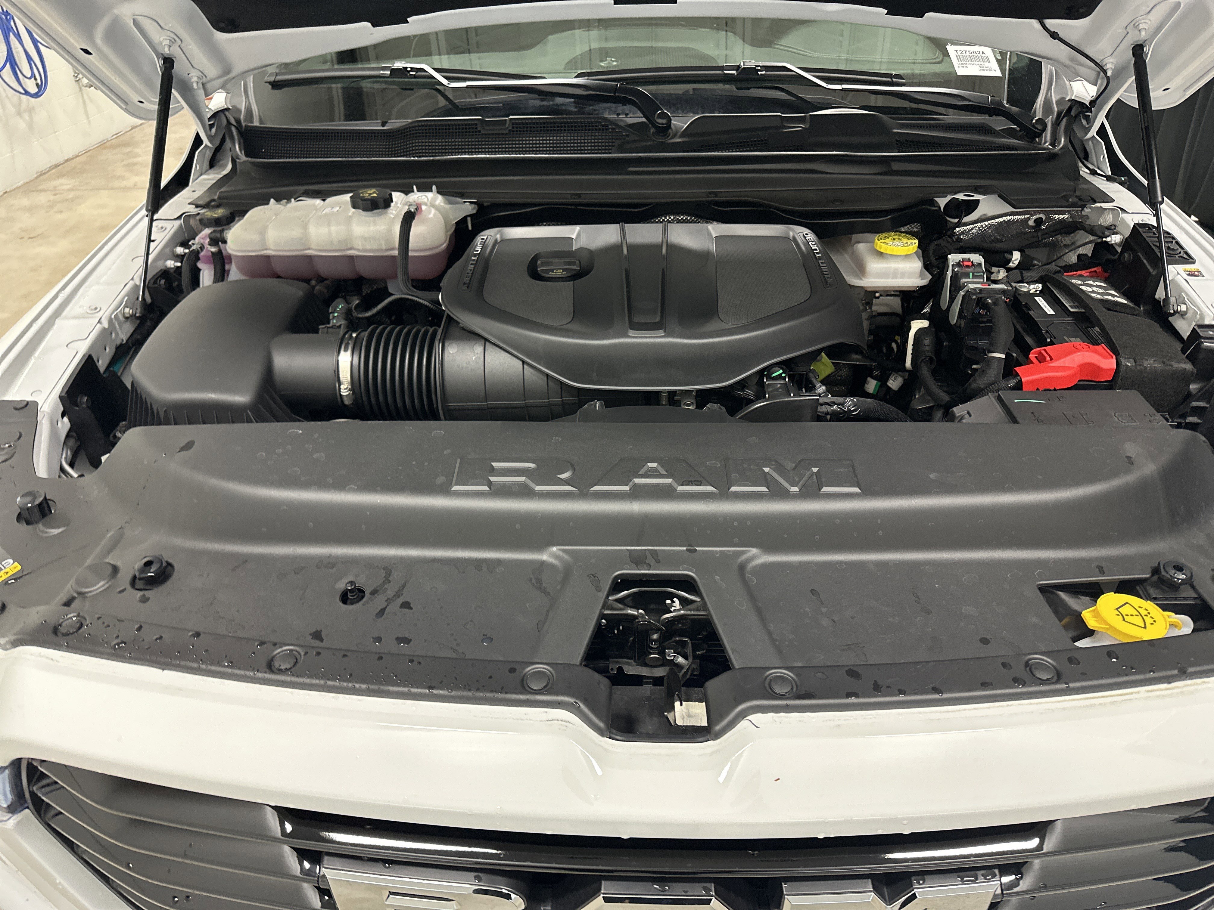 Used 2026 RAM 1500 Laramie w/ Sport Appearance Package image 34