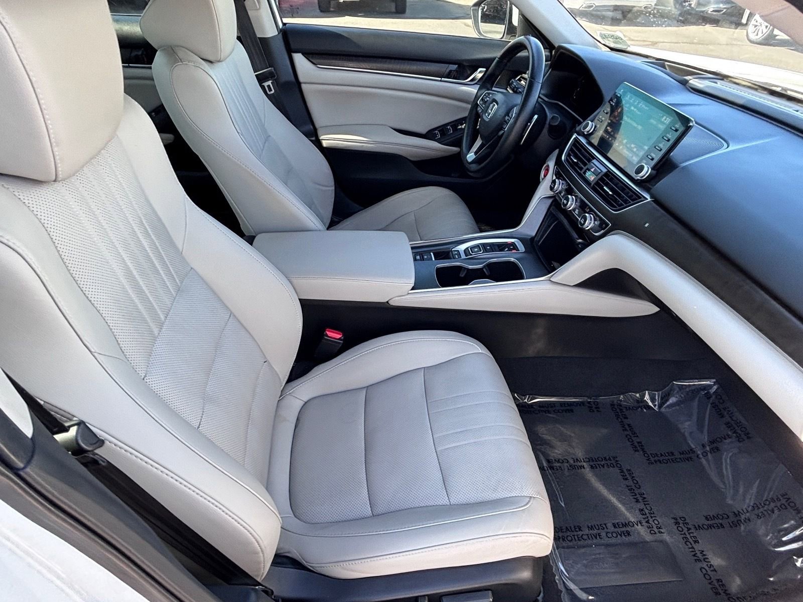 Used 2019 Honda Accord Touring image 14