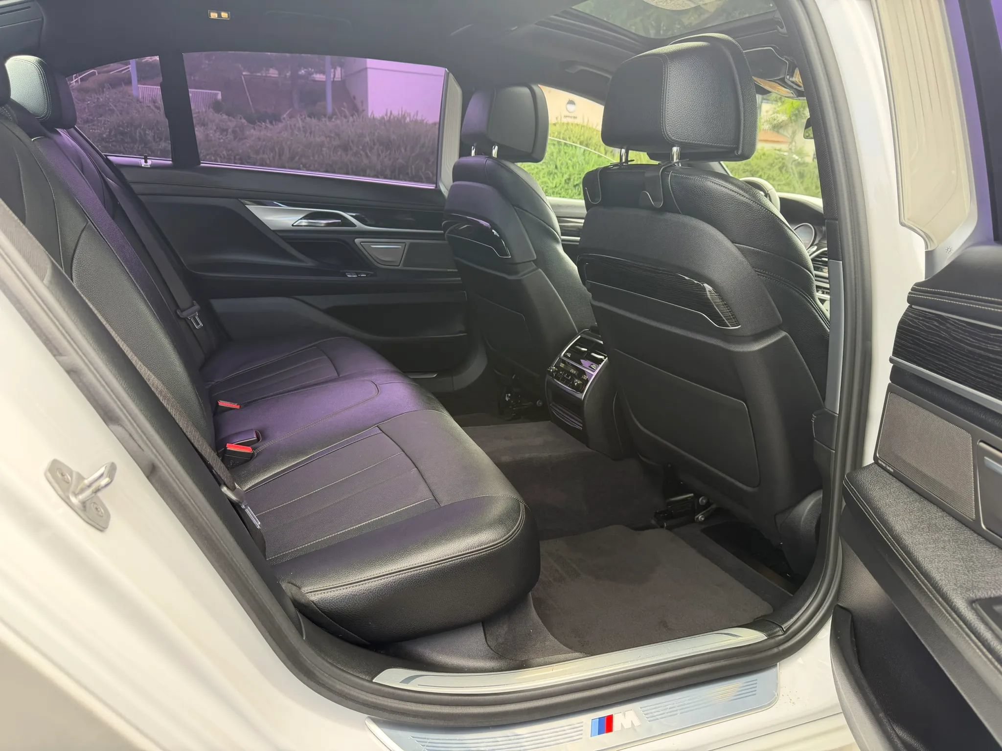 Used 2017 BMW 740i RWD image 25