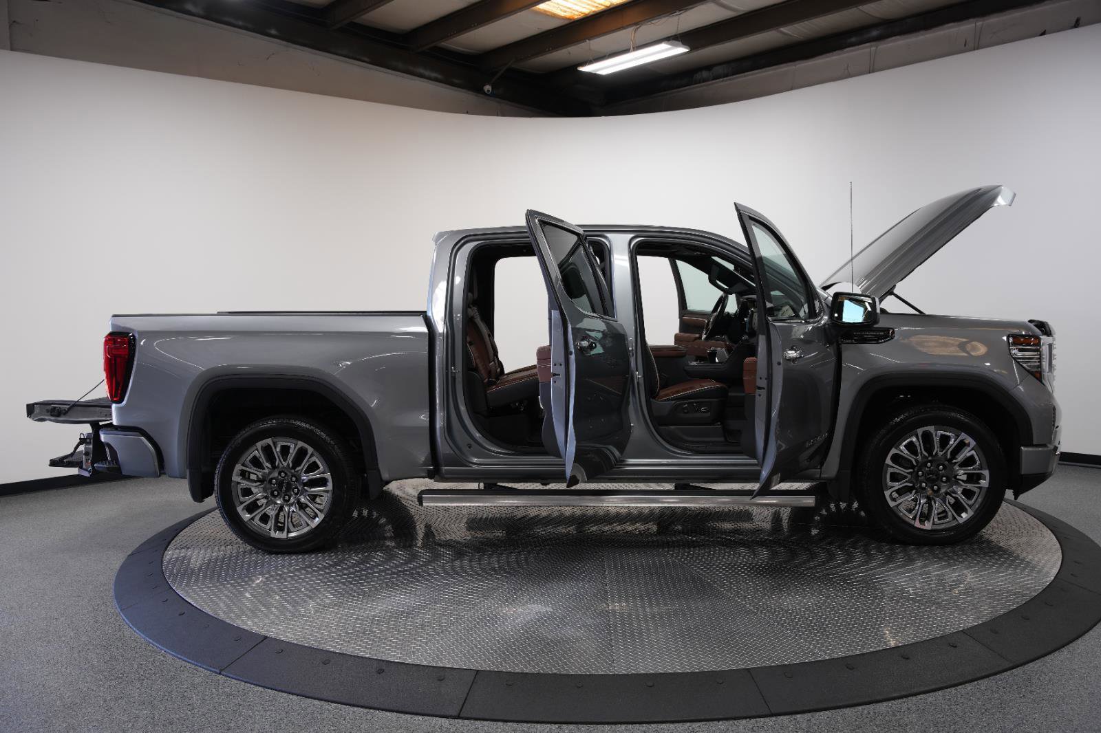 Used 2023 GMC Sierra 1500 Denali Ultimate image 13